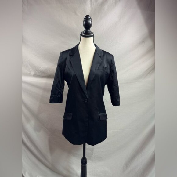 Elizabeth And James Satin Blazer With Zipper Back Black - Picture 3 of 7